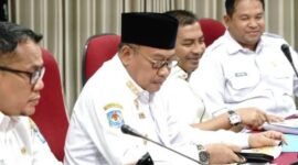 Pj Gubernur NTB H Lalu Gita Ariadi (dua kiri) saat menjalani evaluasi triwulan kedua bersama Kemendagri, Rabu (20/3/2024).