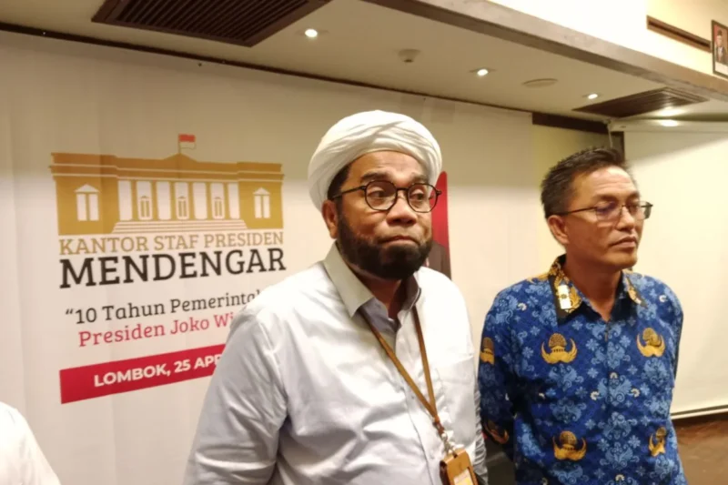 Ali Mochtar Ngabalin saat menghadiri acara KSP Mendengar 10 Tahun Pemerintahan Presiden Jokowi, di Mandalika, Lombok Tengah, NTB, Kamis (25/4/2024). 