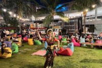 Hotel Aruna Senggigi Sajikan Promo Kuliner dan Pertunjukan Budaya
dengan Harga Terjangkau