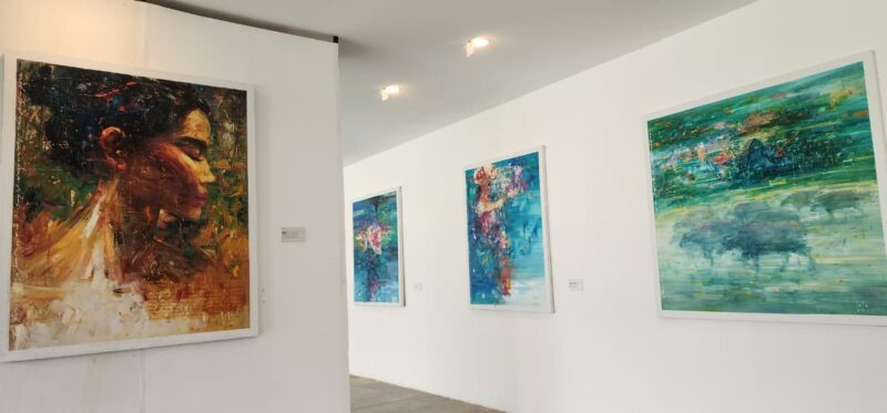 Dalam dunia yang terus berubah, pemimpin quantum bukan mereka yang memiliki jawaban pasti, melainkan mereka yang mampu menavigasi perubahan dan menciptakan ruang kemungkinan baru (Ilustrasi: Lukisan Lalu Syaukani)