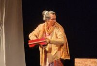 Peran itu tidak sekadar soal memerankan sosok tua. Ia adalah jembatan menuju ruang batin yang lebih dalam, di mana seseorang bertemu ketakutan, kejanggalan, sekaligus kekuatan yang selama ini tersembunyi (Foto: Aks)