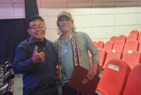 Kongso Sukoco (kiri), R. Eko Wahono (kanan). Dalam perjalanan panjang itu, ia adalah penjaga daya hidup (Foto: Aks)