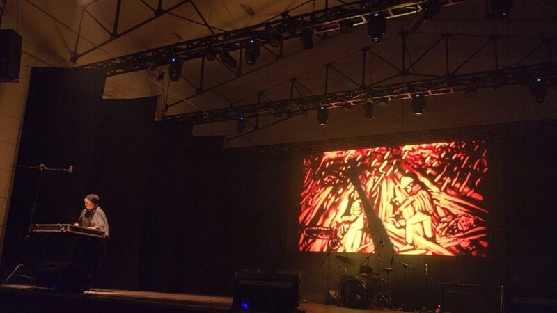 Gambar-gambar itu tidak statis; ia terus berubah, dihapus, ditambahkan, dan dilahirkan kembali menjadi adegan baru. (Foto: aks)