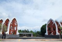 Tantangannya kini adalah menjaga agar gerbang itu tidak menjadi monumen kosong, melainkan jalur hidup yang terus dilalui oleh gagasan, praktik, dan partisipasi warga. (Foto: aks) 