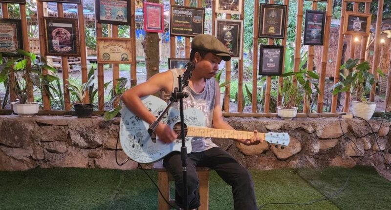 Ia telah menemukan rumahnya di lagu, di niat baik, dan di harapan agar manusia mau bangun, bergerak, dan memberi dampak (Foto: aks)