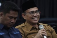 “Kita tidak boleh menutup hak karier seseorang hanya karena ia keluarga pejabat. Justru itu bertentangan dengan prinsip merit system,” tegas Aka. (Foto: Diskominfotik NTB)