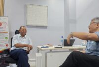 Nikolaus Salo (kiri) - Lestyo Sasono Wijito (kanan). Pentingnya sinergi antar komunitas alumni luar negeri dengan lembaga pembangunan internasional (Foto: ceraken.id)