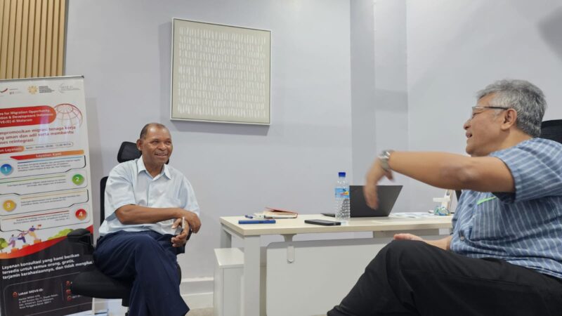 Nikolaus Salo (kiri) - Lestyo Sasono Wijito (kanan). Pentingnya sinergi antar komunitas alumni luar negeri dengan lembaga pembangunan internasional (Foto: ceraken.id)