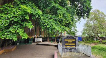 Bagi banyak peziarah, Loang Baloq adalah gerbang spiritual (Foto: aks/ceraken.id)