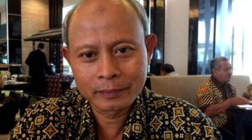 Narasi Satu Warsa Iqbal-Dinda: Di Antara Cahaya Hilirisasi dan Badai Kritik Struktural