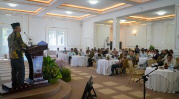 Wakil Wali Kota Mataram, TGH Mujiburrahman menegaskan bahwa pembangunan kota yang berkelanjutan hanya dapat terwujud apabila seluruh elemen masyarakat, termasuk sektor usaha, ikut ambil bagian (Foto: ist)
