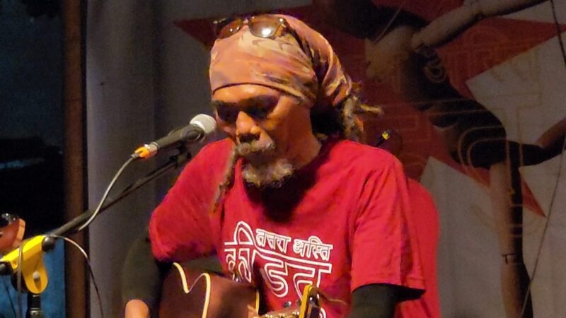 Wing Irawan,“Kemurahan hati tidak berarti memberikan apa yang kau butuhkan lebih dari yang kau butuhkan, tetapi memberiku apa yang lebih kau butuhkan daripada yang kubutuhkan.” (Foto: aks)