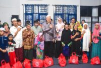 Bantuan ini bukan sekadar paket kebutuhan pokok, melainkan simbol bahwa perhatian bisa datang dari arah yang tak selalu terduga (Foto: pemrov ntb/ceraken/id)