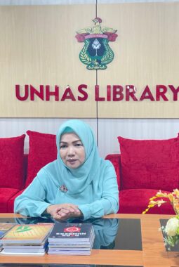 Prof. Munirah Hasjim: Menjadikan Perpustakaan Unhas Ruang Hidup bagi Para Pencari Ilmu
