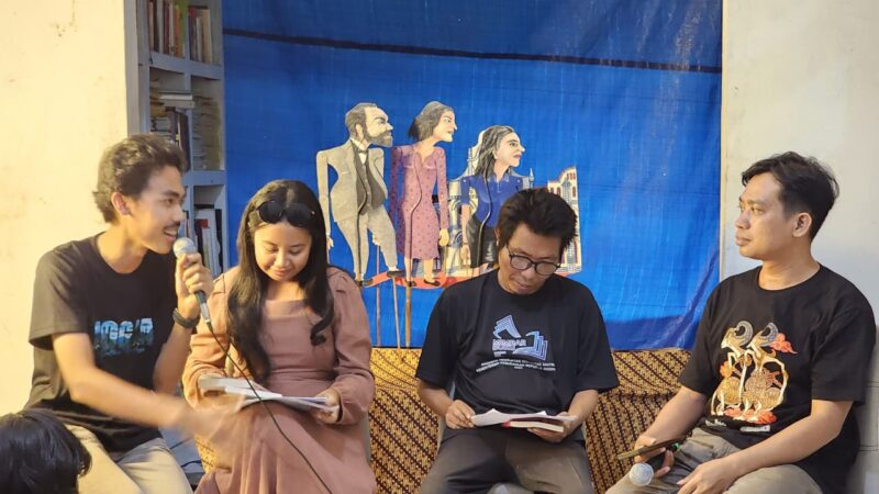 Komunitas Teman Baca menunjukkan bahwa literasi bukan angka statistik semata. Ia adalah perjumpaan, perdebatan, dan perayaan gagasan (Foto: aks/ceraken.id)