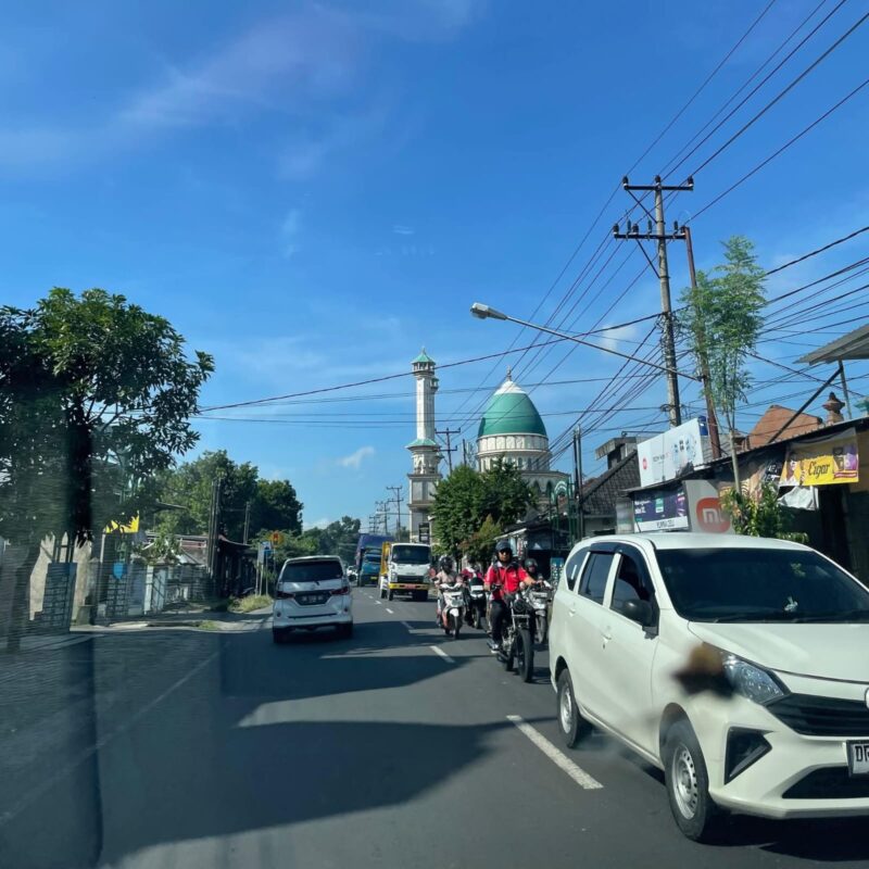 Transportasi publik bukan hanya soal penyediaan armada, tetapi juga soal perubahan budaya (Foto: Lalu Mara Satriawangsa/ceraken.id)