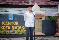 Wali Kota Mataram, H. Mohan Roliskana. Halalbihalal ini menjadi cermin bahwa birokrasi tidak semata tentang struktur dan aturan, tetapi juga tentang relasi kemanusiaan yang hangat (Foto: pemkot mataram/ceraken.id)