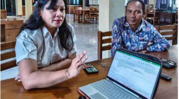 Ni Ketut Wesanita Sari Dewi. Menyusun prolog yang berangkat dari rasa dan kedekatan dengan cerita lokal (Foto: ntbprov.go.id / ceraken.id)