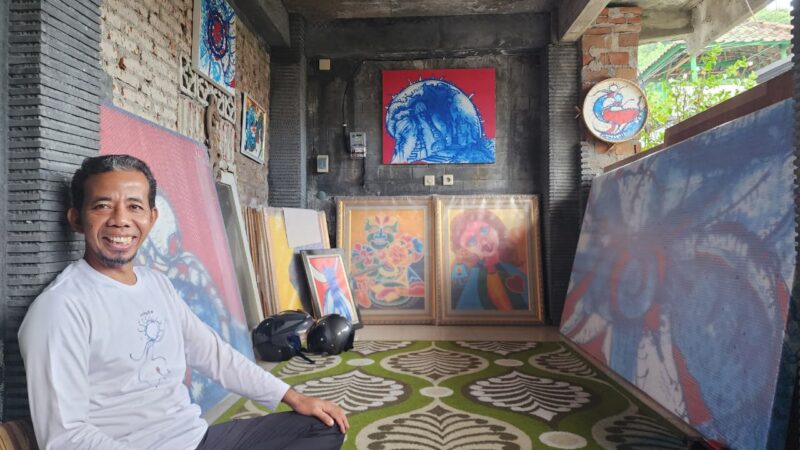 I Nyoman Sandiya. Ia menyatu dengan kehidupan; menjadi cara untuk memahami, merawat, dan mungkin, menyelamatkan (Foto: aks / ceraken.id)