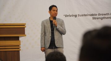 Mustofa menekankan bahwa keberhasilan Pegadaian Area Dompu tidak lepas dari empat pilar utama (Foto: ist / ceraken.id)