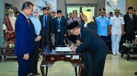 Pelantikan Sekda bukanlah garis akhir, melainkan titik awal (Foto: pemprov ntb/ceraken.id)