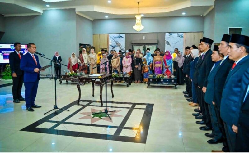 Gubernur NTB, Lalu Muhamad Iqbal, secara eksplisit memberi penekanan bahwa pejabat yang dilantik harus mampu menunjukkan kinerja nyata dalam waktu relatif singkat, enam bulan (Foto: ntbprov.go.id / ceraken.id)