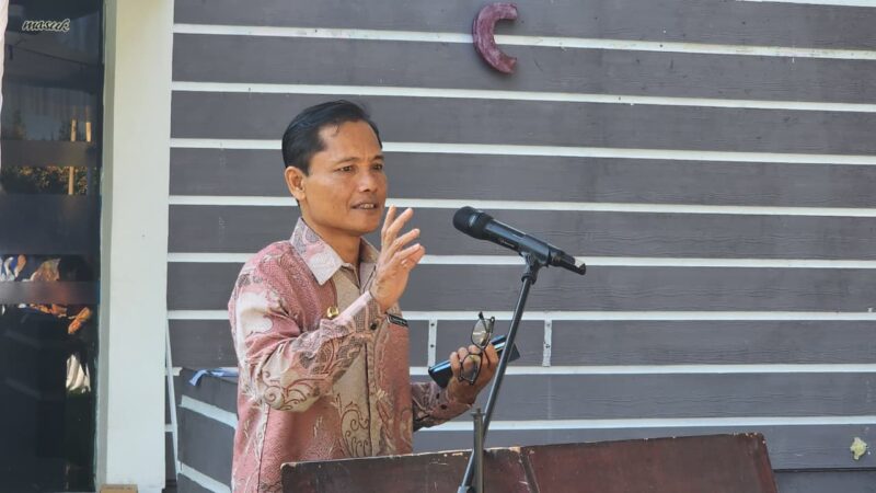 Syamsul Hadi. Melalui seni, siswa belajar berpikir kreatif, melihat masalah dari berbagai sudut pandang, dan menemukan solusi inovatif, kemampuan yang sangat dibutuhkan di era yang serba dinamis (Foto: aks/ceraken.id)