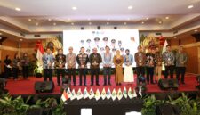 Salah satu momen penting dalam Rakerkomwil IV APEKSI 2026 adalah penunjukan Kota Mataram sebagai tuan rumah Rakerkomwil APEKSI ke-22 Tahun 2027(Foto: ppid kota mataram / ceraken.id)