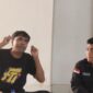 Asta (kiri), Yuda (kanan). “Ars longa, vita brevis: hidup itu singkat, tapi karya kesenian itu abadi.” (Foto: aks / ceraken.id)