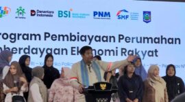 Menteri Maruarar Sirait. Program bantuan  juga memperlihatkan bahwa isu perumahan kini semakin dikaitkan dengan pemberdayaan ekonomi masyarakat (Foto: aks / ceraken.id)
