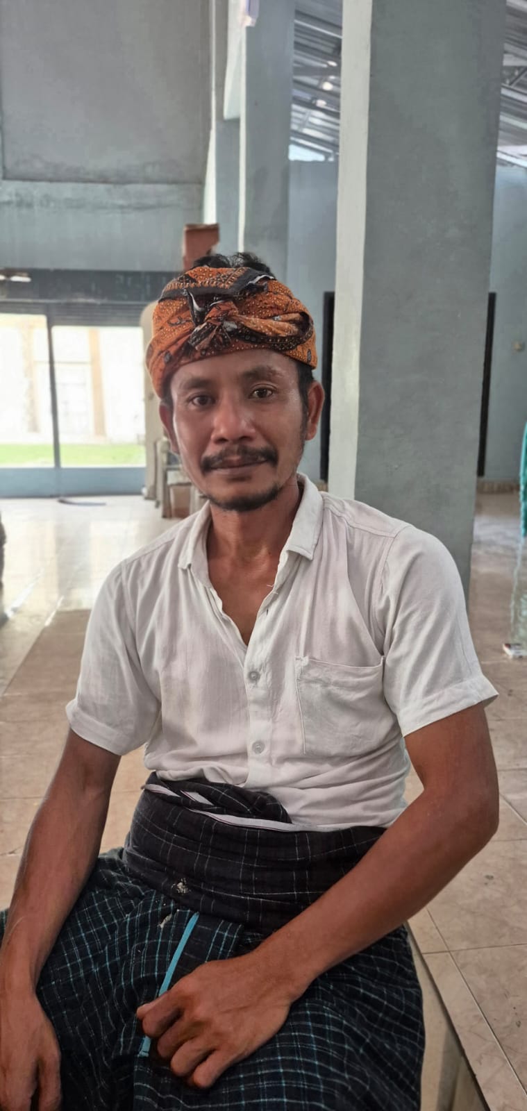 Raden Dedi Setiawan. keberadaan lembaga ini bukan sekadar simbol, melainkan instrumen nyata dalam menjaga kedaulatan masyarakat adat, termasuk dalam pengelolaan ekonomi berbasis kearifan lokal (Foto: ist / ceraken.id)