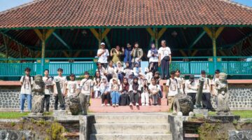 Menanamkan kesadaran yang lebih besar kepada generasi muda (foto: museumntb / ceraken.id)