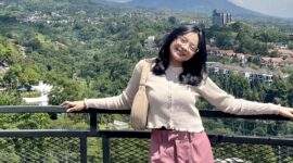 Megan Litani. Itulah yang membuat Kisses Hill terasa dekat. Setiap orang memiliki ruang kenangannya sendiri (Foto: ist / ceraken.id)