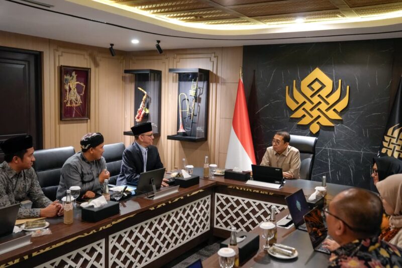 Kebudayaan tidak cukup hanya dilestarikan. Ia perlu terus diproduksi, dipikirkan, didokumentasikan, dan diwariskan (foto: kemenbud.go.id /ceraken.id)