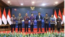 Ketika kepercayaan tumbuh, kesempatan ekonomi pun terbuka lebih luas bagi masyarakat (foto: ojk.go.id / ceraken.id)