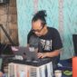 Mashur Khalid (kiri), Aden Firman (tengah), dan Yuga Anggana (kanan). Merajan menawarkan sebuah pelajaran sederhana namun mendasar (foto: aks / ceraken.id)