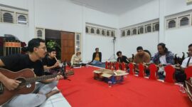 Bukan meninggalkan tradisi, melainkan mendengarkannya lebih dalam (foto: aks / ceraken.id)